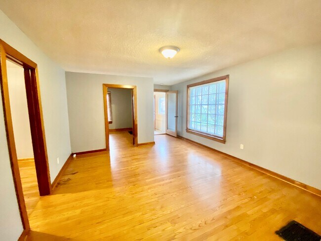 Building Photo - 717 5th Street