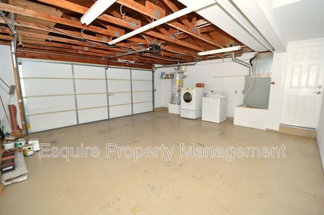 Building Photo - 6713 Singletree Ln