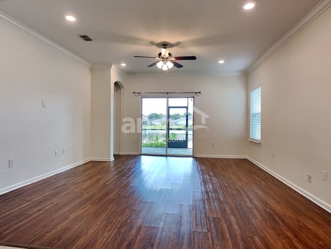 Building Photo - 16176 Magnolia Grove Way