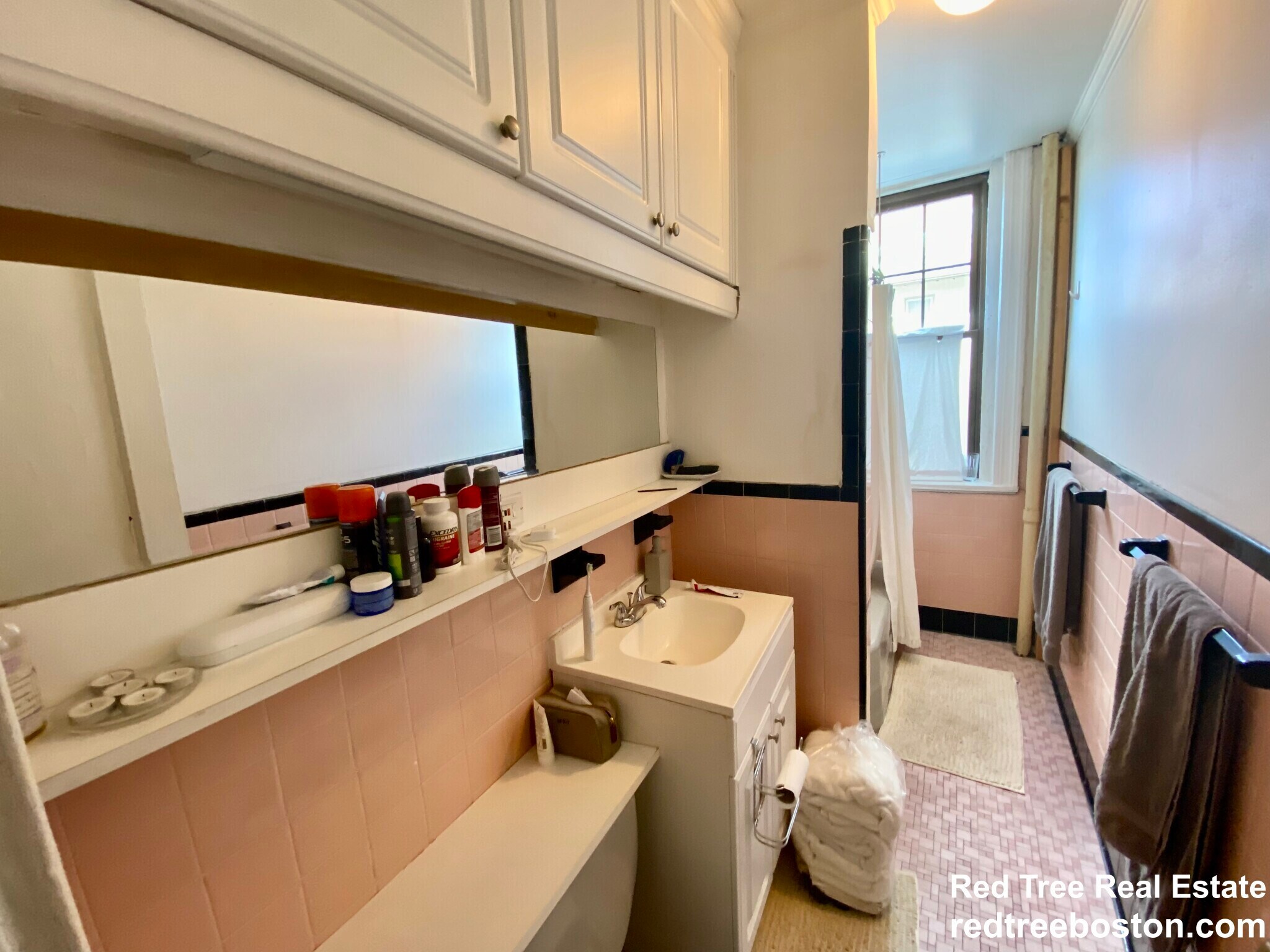 Building Photo - 5 Braemore Rd