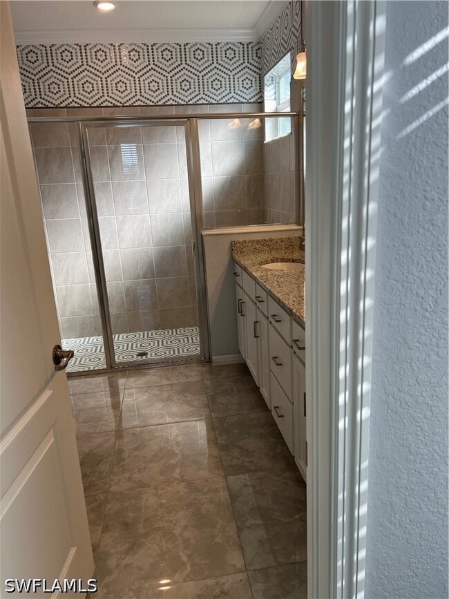 Building Photo - 4351 Bluegrass Dr