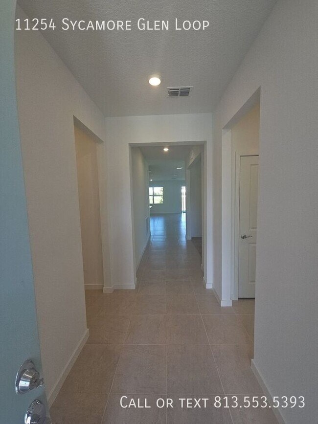 Building Photo - 11254 Sycamore Glen Loop