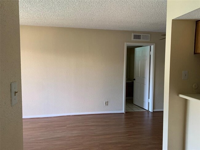 Building Photo - 1500 Bay Area Blvd