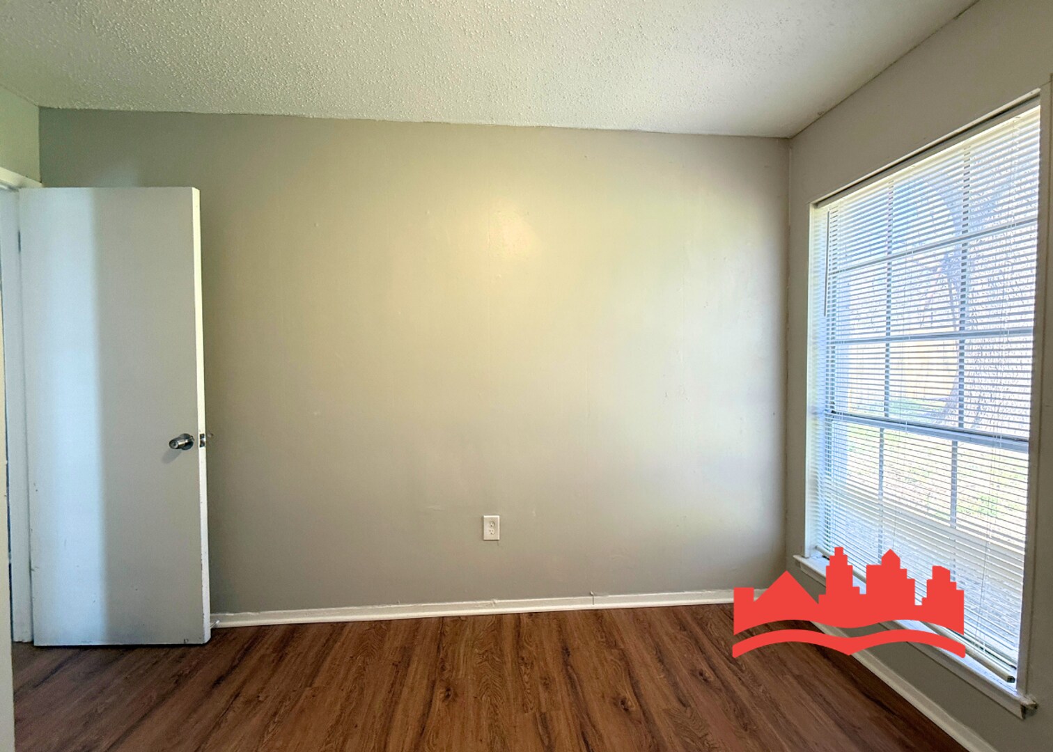 Building Photo - 1288 Parkrose Rd