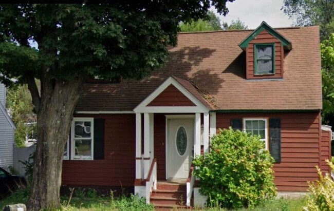 Building Photo - 1127 Fort Hunter Rd