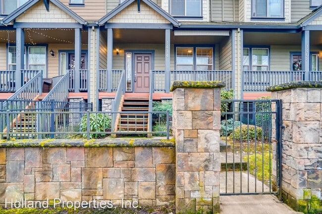 Building Photo - 4 br, 2.5 bath House - 1414 NE Edgefield St