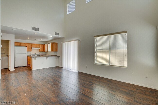 Building Photo - 5003 Groveland Ave