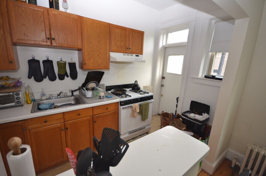 Primary Photo - 1774 Beacon St