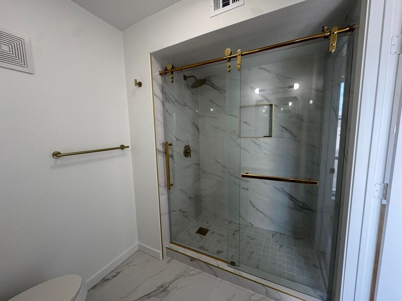 Building Photo - 5510 Boca Raton Blvd
