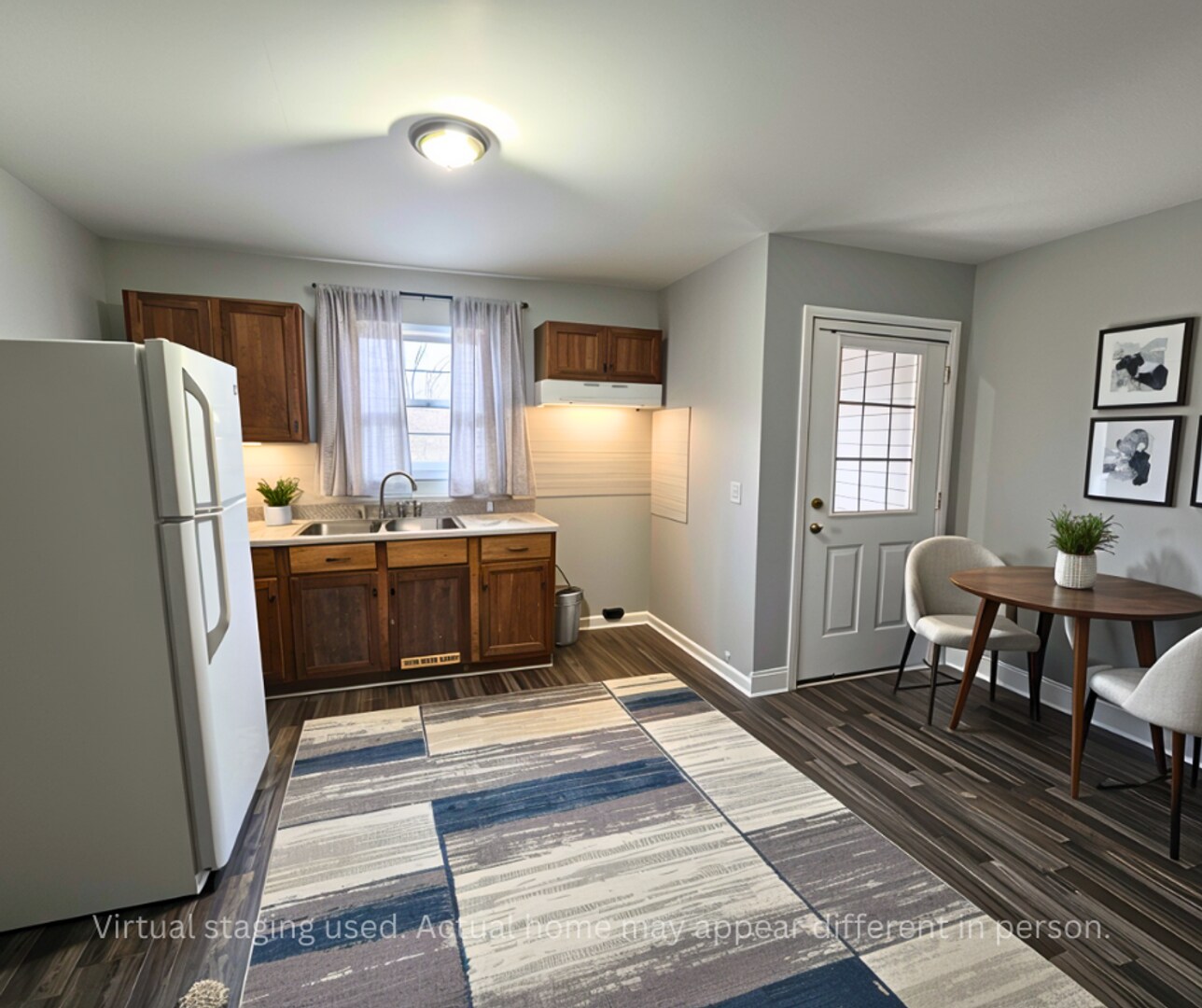 Building Photo - 615 5th Ave E