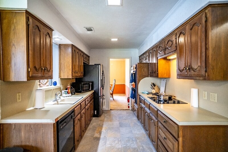 Building Photo - 3706 Bishop Hill Dr