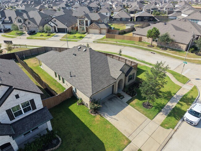 Building Photo - 8446 Manta Ray Dr