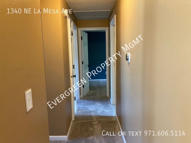 Building Photo - Freshly Remodeled 3BD Gresham Ranch | $239...