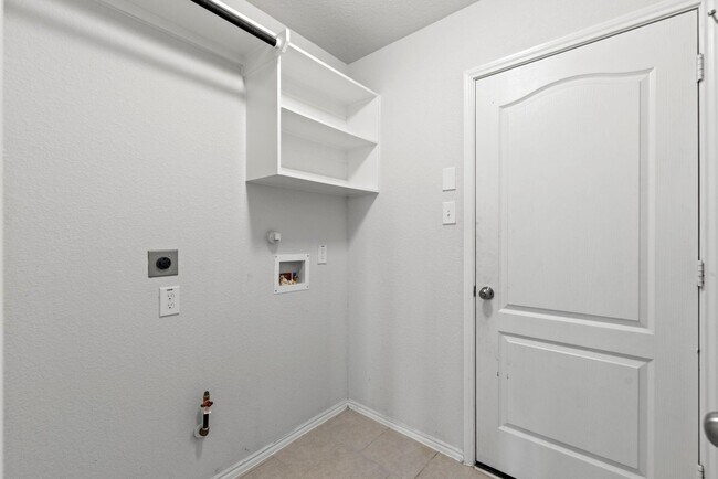 Building Photo - 2306 Ocean Pass Ln