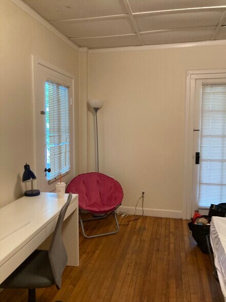 East bedroom - 40 High St