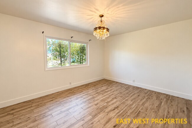 Building Photo - 10322 Maikai Dr