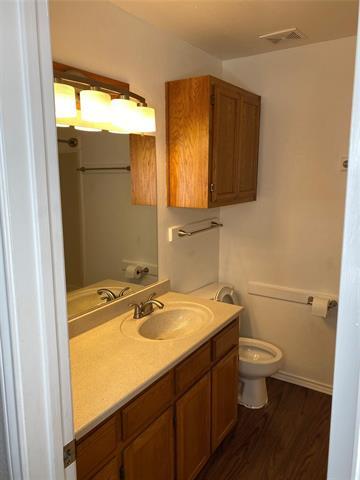 Building Photo - 320 Casie Ct