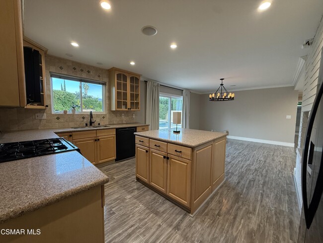 Building Photo - 3446 Travis Ave