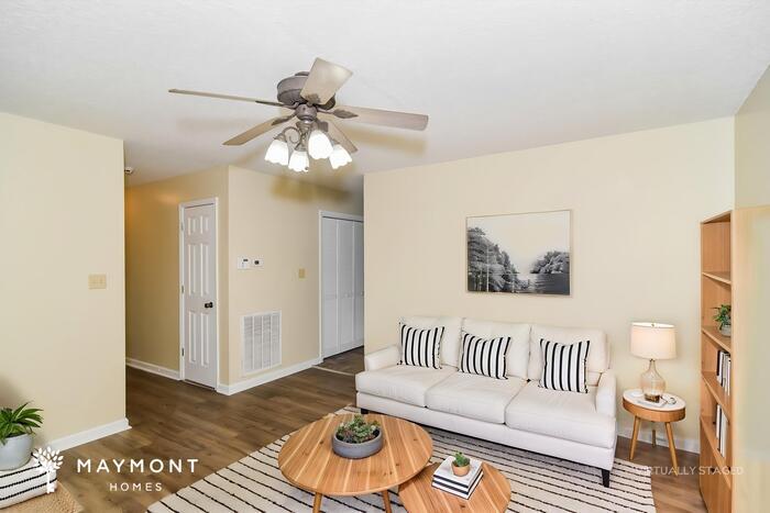 Building Photo - 129 Monarch Ln