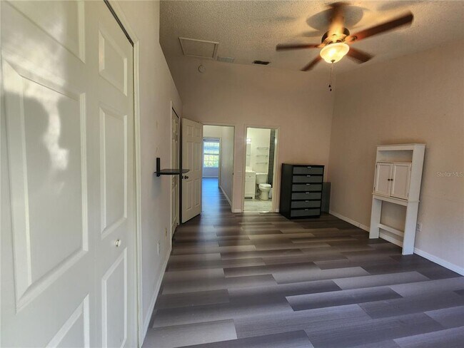 Building Photo - 8637 Hunters Key Cir