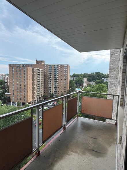 Building Photo - 5340 Holmes Run Pky