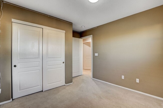 Building Photo - Charming Two Story Home