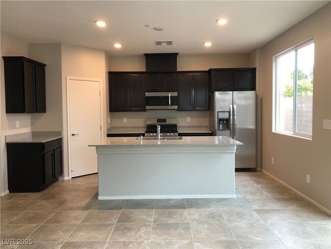 Building Photo - 1299 El Solindo Ln