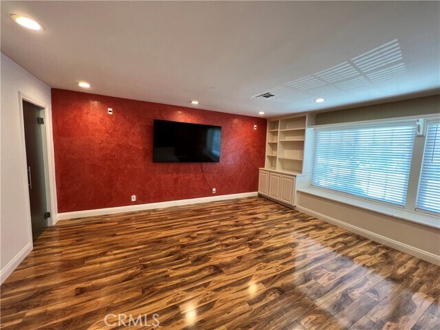 Building Photo - 15862 Caltech Cir