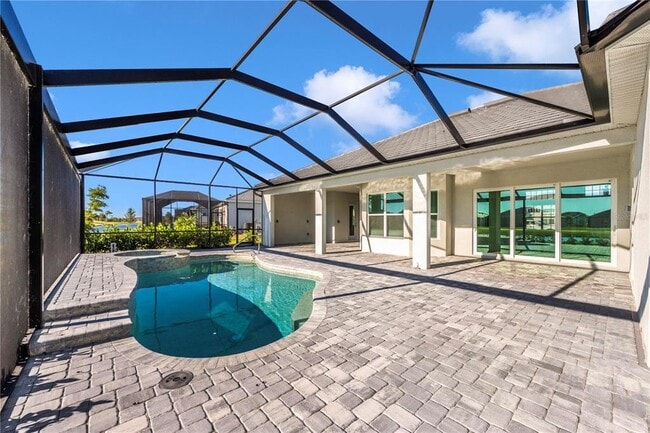 Building Photo - 12655 Wellen Golf St