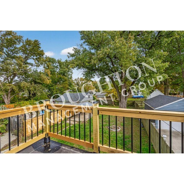 Building Photo - 5848 Acoma Dr