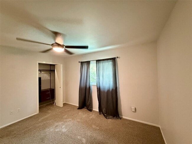 Building Photo - 3408 Ambleside Dr