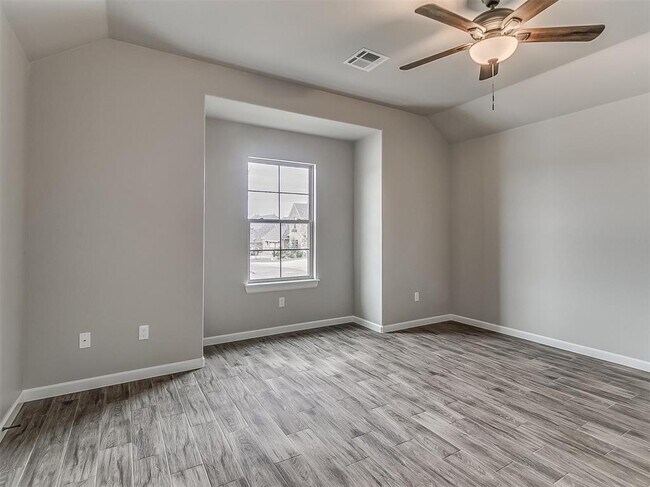 Building Photo - 600 Mirano Ln