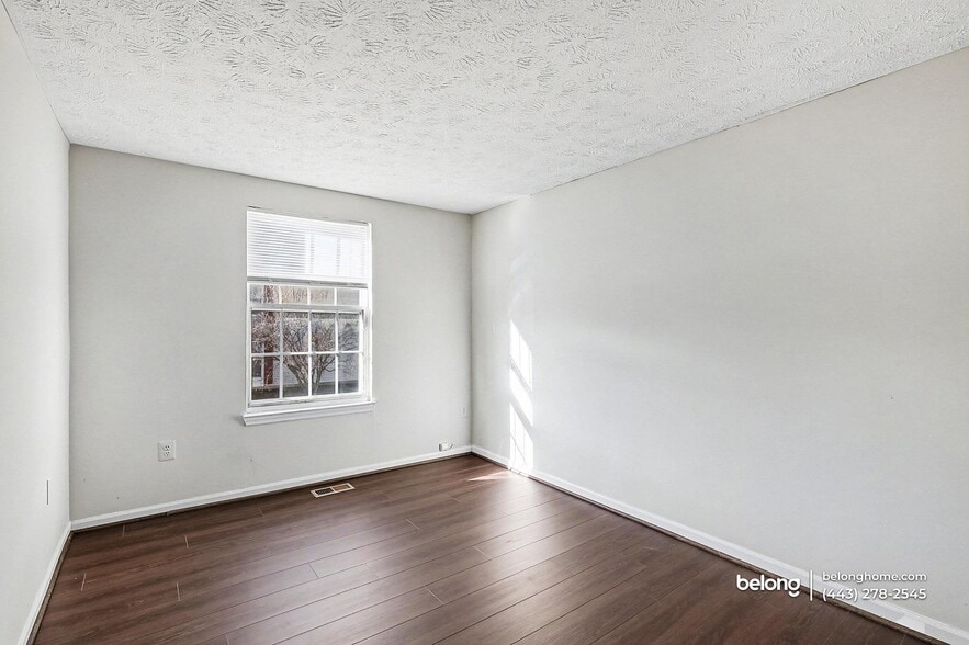 Building Photo - 535 Pensacola Dr