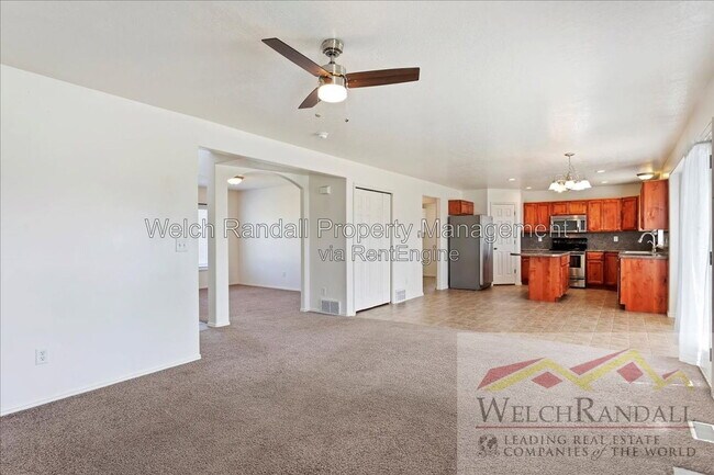 Building Photo - 128 E 2100 S