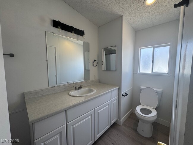 Building Photo - 900 Firebird Cir
