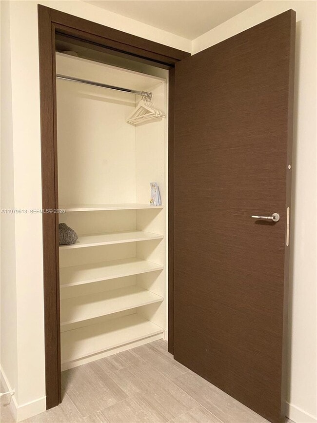 Building Photo - 1000 Brickell Plaza