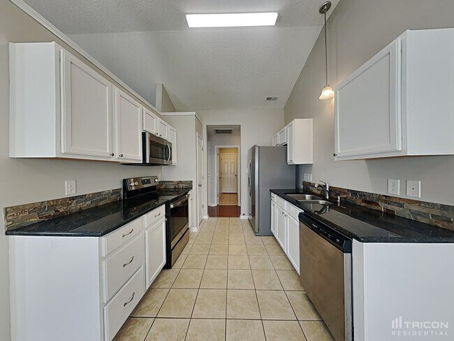 Building Photo - 13505 Philip Michael Rd