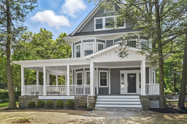 Building Photo - 56 Drake Rd
