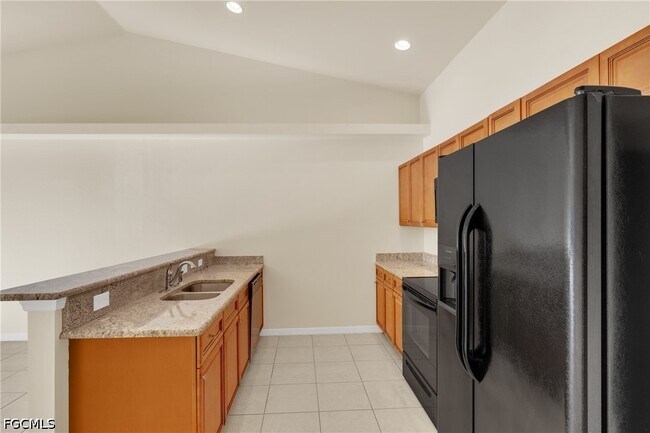 Building Photo - 4623 SW 7th Pl
