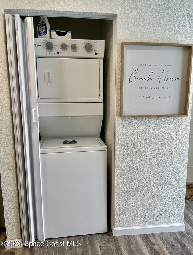 Building Photo - 543 Washington Ave