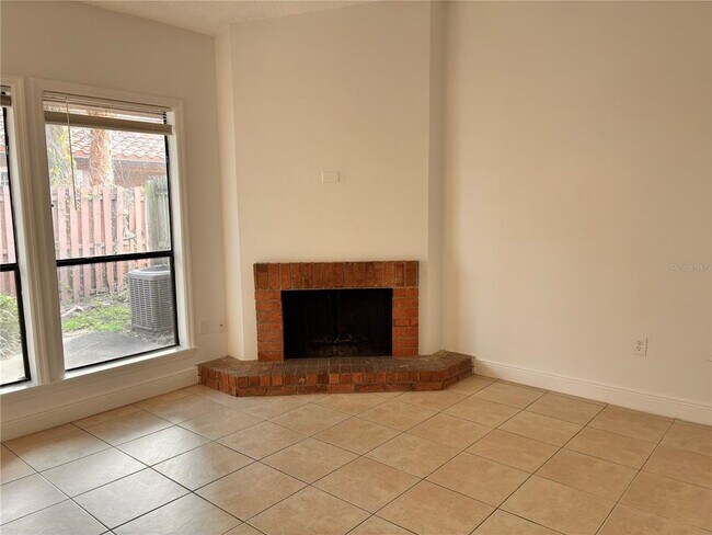 Building Photo - 651 Trinidad Ct