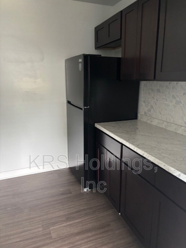 Building Photo - 5604 Crenshaw Rd