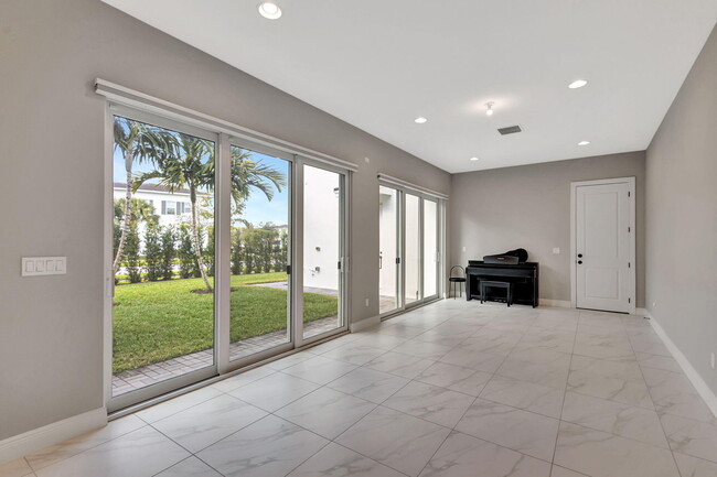 Building Photo - 13325 Machiavelli Way