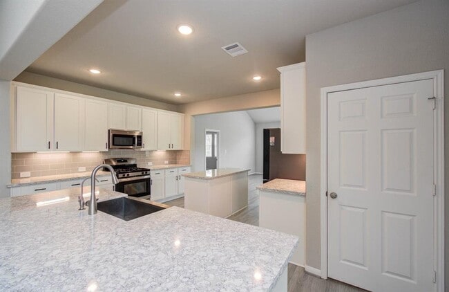 Building Photo - 4603 Bay Vista Dr