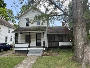 Building Photo - 95 Park Ave