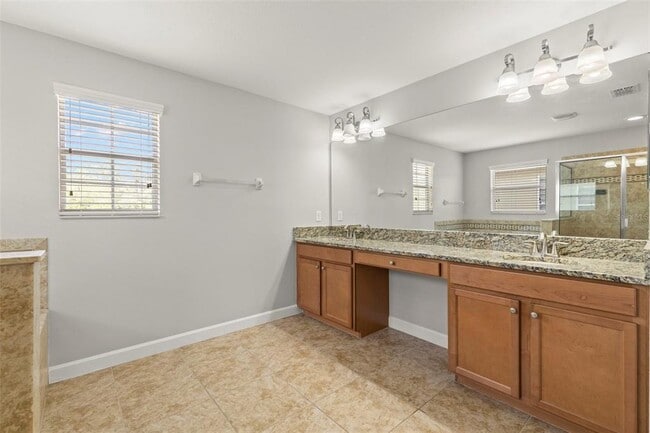 Building Photo - 20405 Autumn Fern Ave