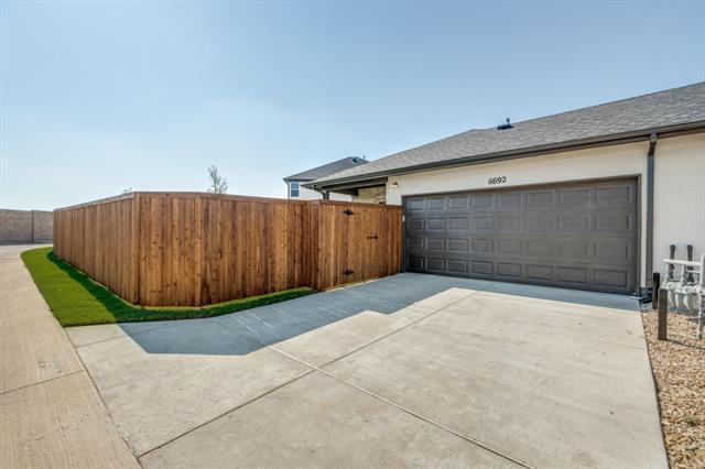 Building Photo - 11692 Chepstow Crescent Ct