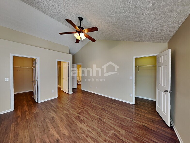 Building Photo - 5979 Haydens Crossing Blvd