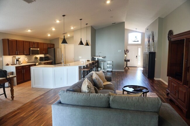 Building Photo - 9991 Brodbeck Blvd