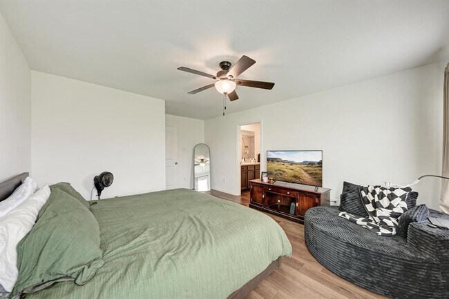 Building Photo - 132 Maywood Ln
